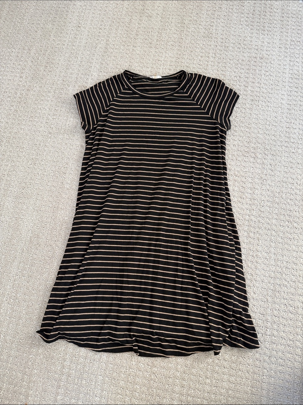 Soprano Black and Cream Striped Short Sleeve Swing Dress sz M